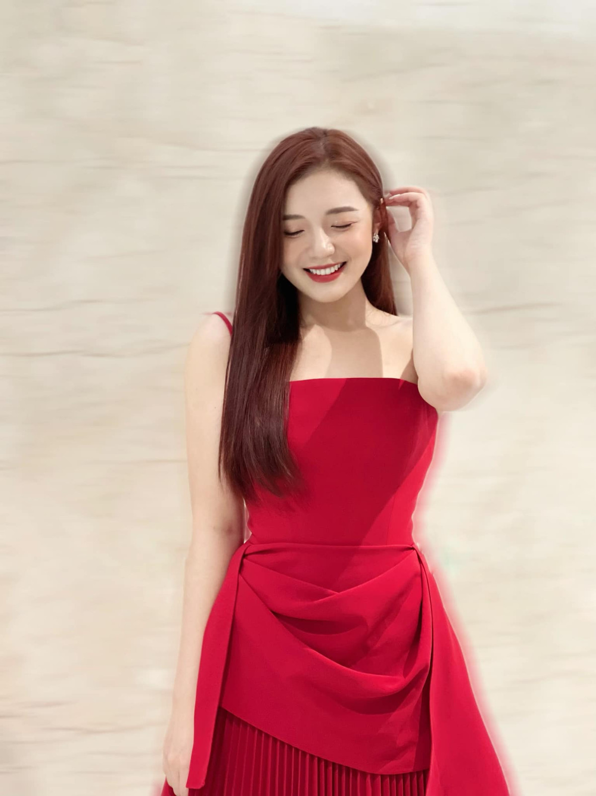 Người đẹp được đào tạo bài bản khi theo học tại Học viện Báo chí và Tuyên truyền.