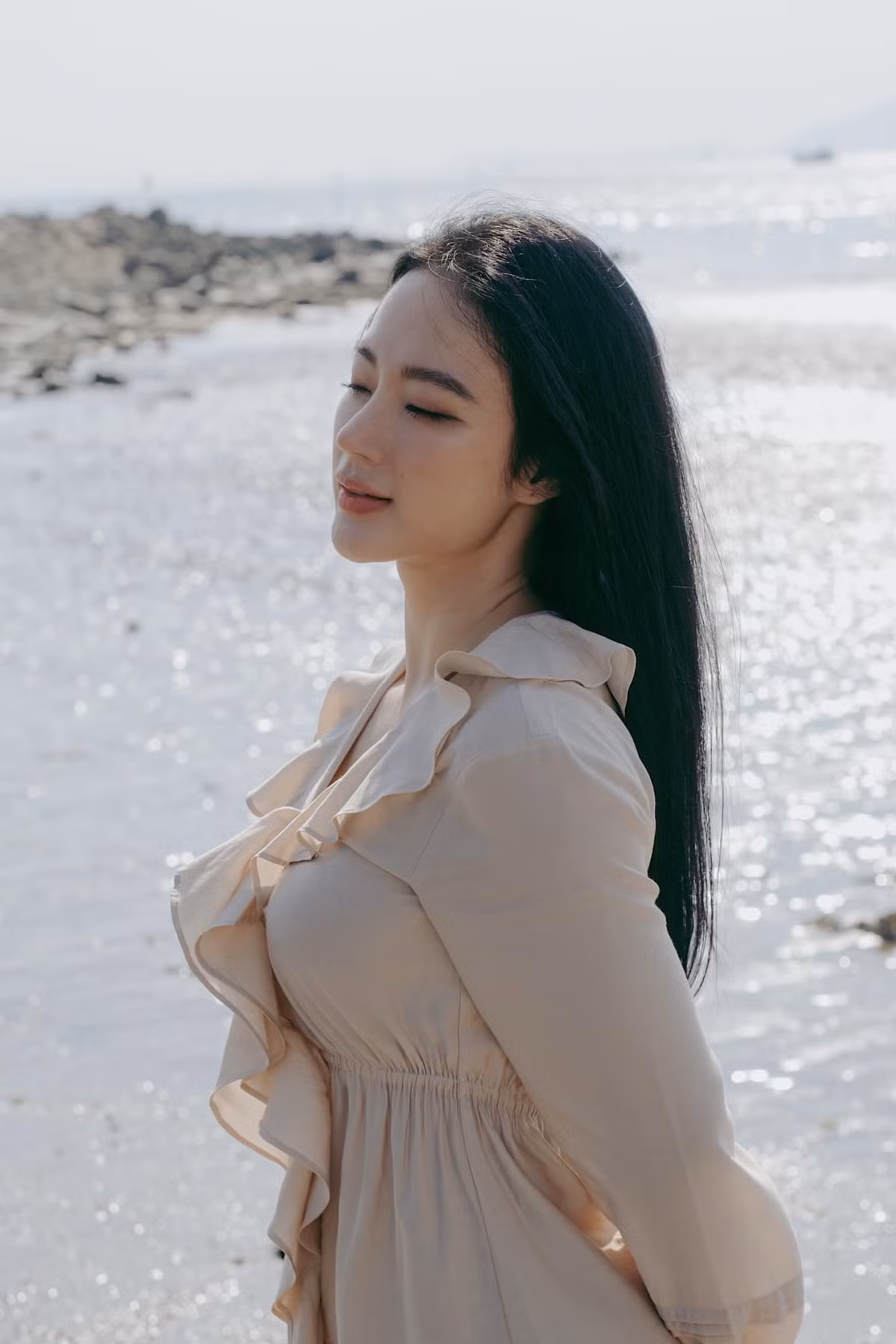 Trước khi Ngọc Trinh trở thành "nữ hoàng nội y" đình đám ở showbiz Việt, Angela Phương Trinh là cái tên gây "xôn xao" với phong cách gợi cảm.