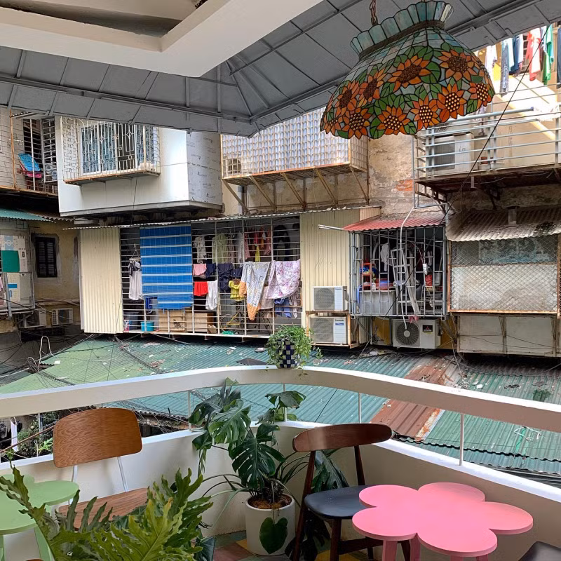 Quán có gam màu pastel, đồ decor đơn giản, vintage nên chụp góc nào cũng xinh. Ảnh: Facebook