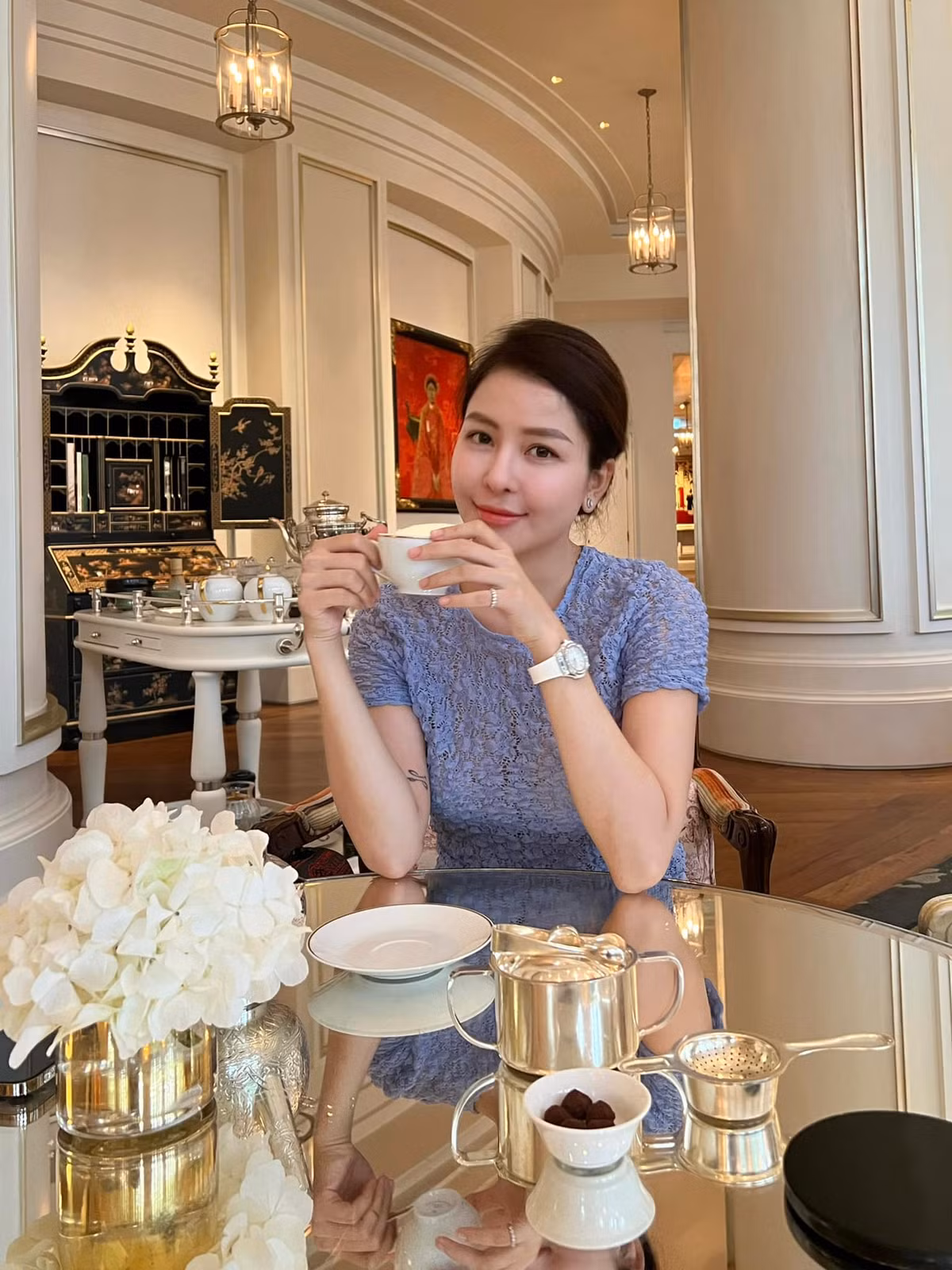 Trở lại sau sóng gió thị phi, hot girl Trâm Anh tự tin chia sẻ những khoảnh khắc gợi cảm trên trang cá nhân.