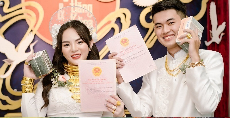 Cụ thể đó là đám cưới của cặp đôi Trần Đăng Khoa (25 tuổi, quê Kiên Giang) và Trần Thảo Vy (25 tuổi, quê Sóc Trăng). Ảnh: FB Đ.T