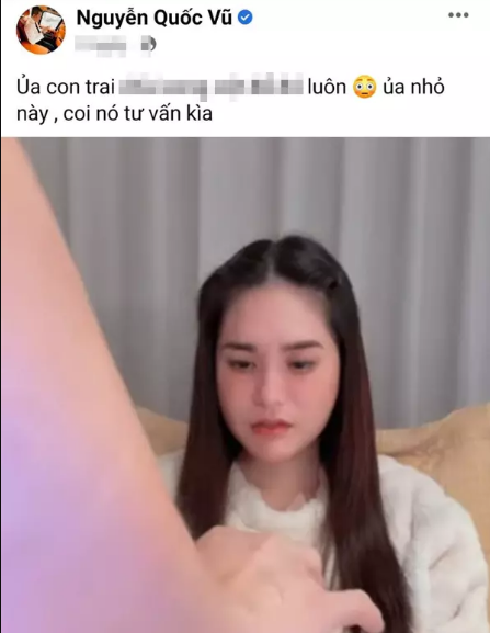 Điển hình mới nhất trên trang cá nhân, chia sẻ khoảnh khắc bà xã bị xước tay và CEO họ Nguyễn đang bôi thuốc cho vợ. Được chồng cưng chiều, hot mom 3 con sau đó còn làm nũng.