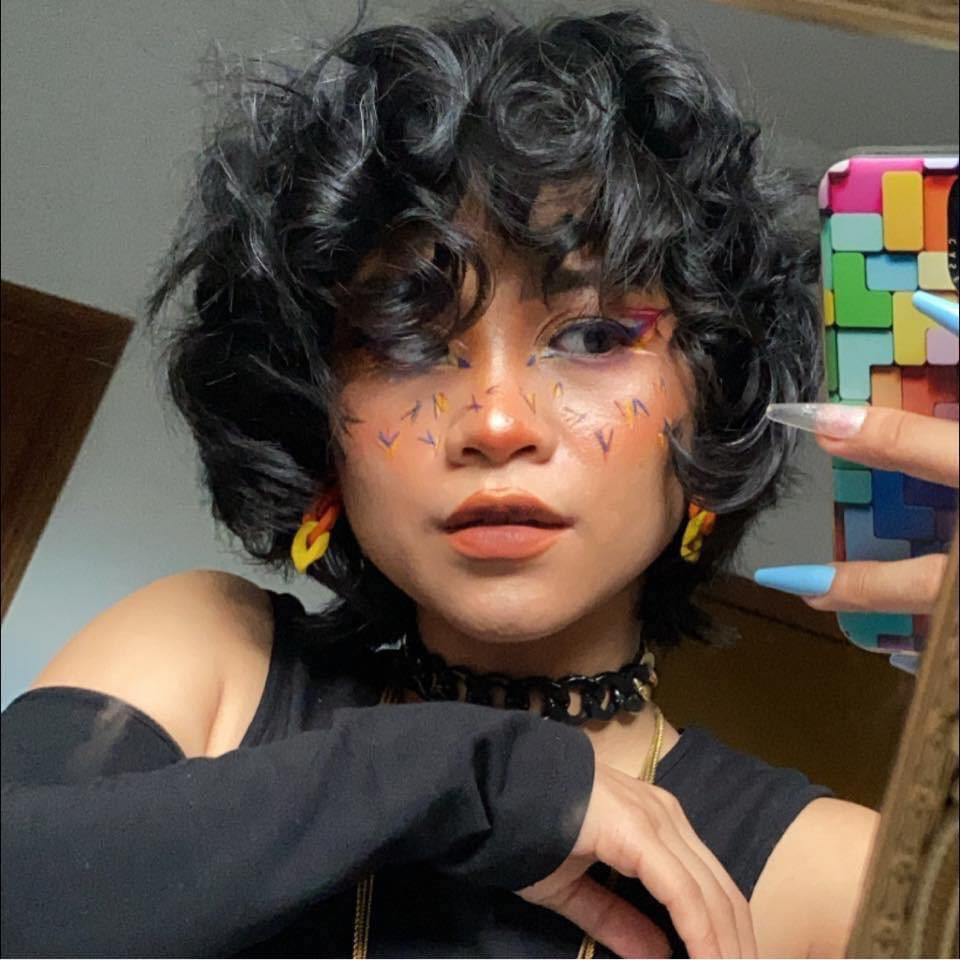 Ngoài ra, Quỳnh Như còn là một designer, stylist có phong cách riêng.