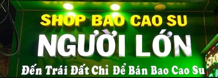 Lại là một típ "đến trái đất chỉ để" được cư dân mạng chụp được. Biển quảng cáo này hiếm thấy khó tìm trên đường.