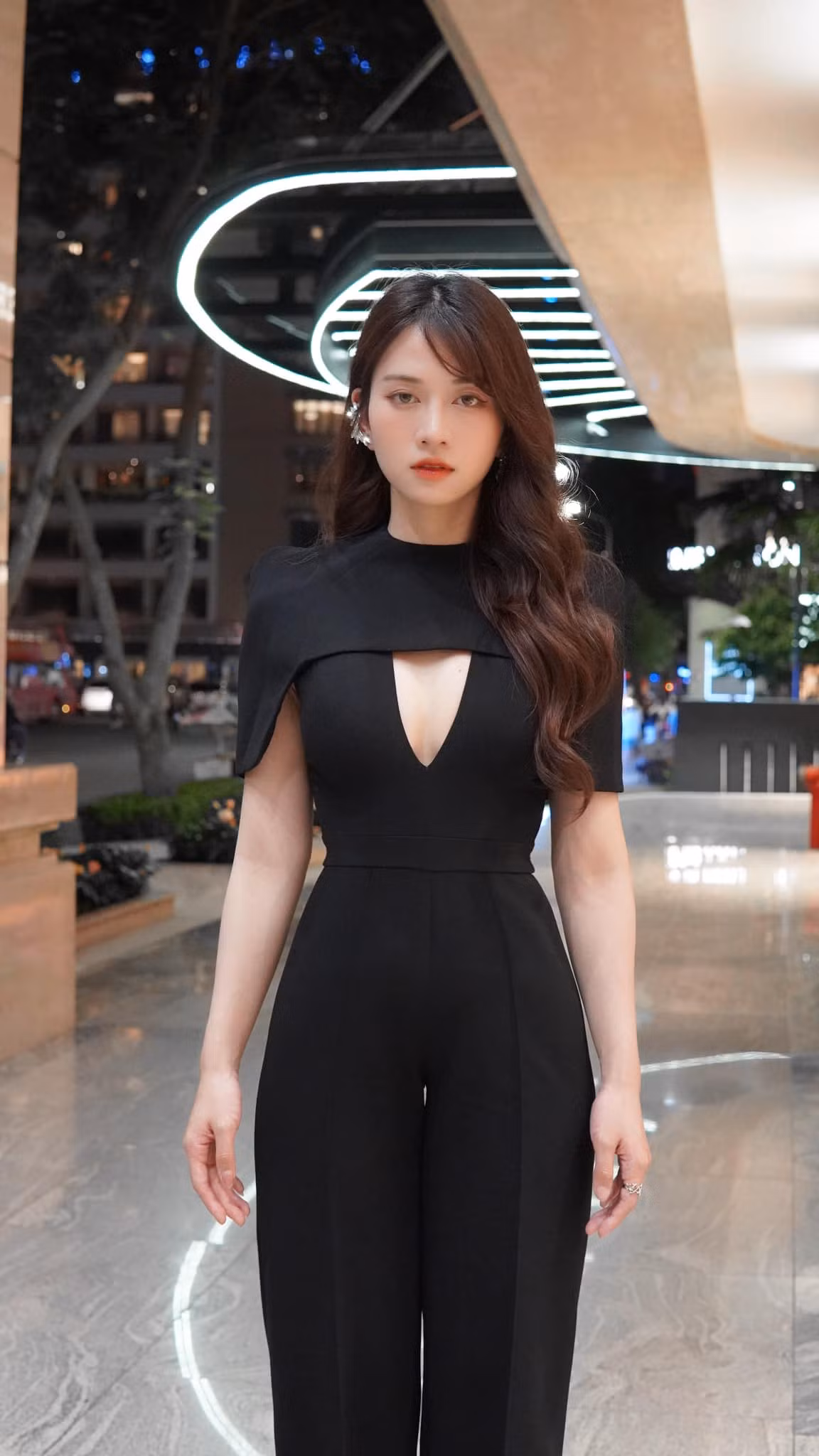 Lê Bống từ một hot girl mạng giờ đây đã tham gia các cuộc thi sắc đẹp và còn đạt danh hiệu "Hoa hậu nhân ái" tại Miss Fitness 2022 vừa qua.