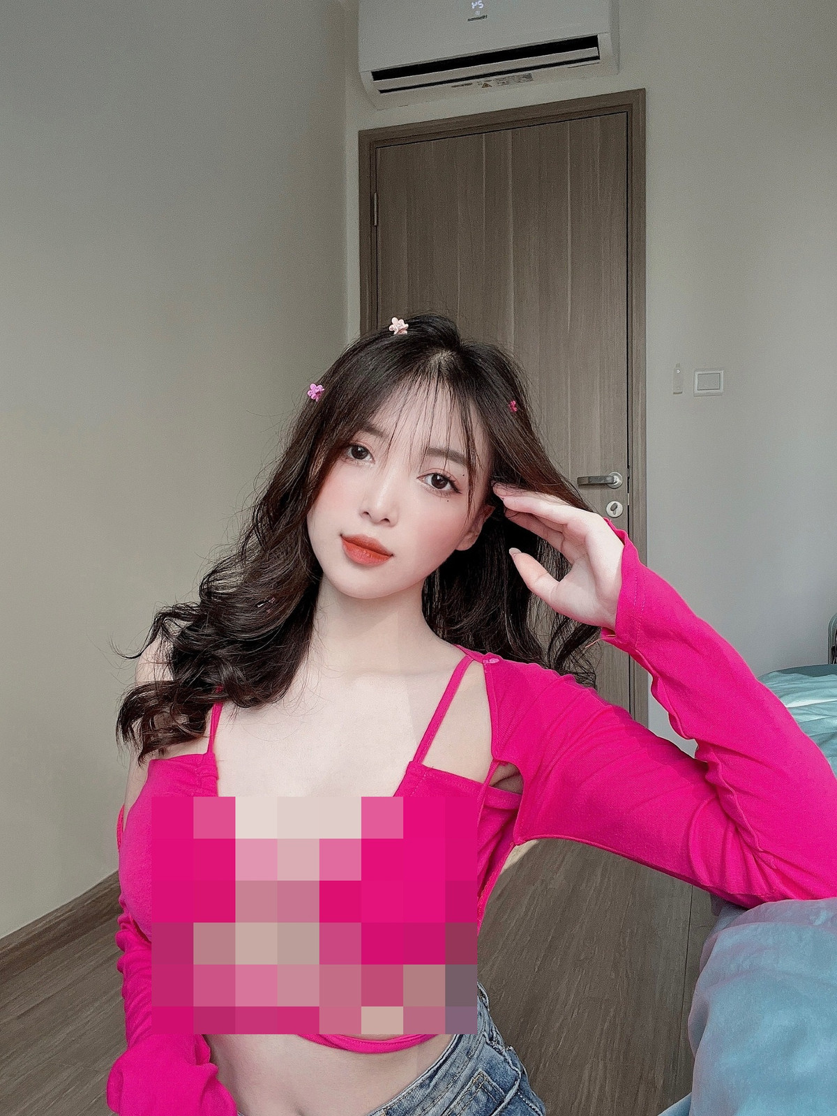 Vẻ đẹp của Trang Phạm được nhận xét là có nhiều nét đáng yêu như em bé.