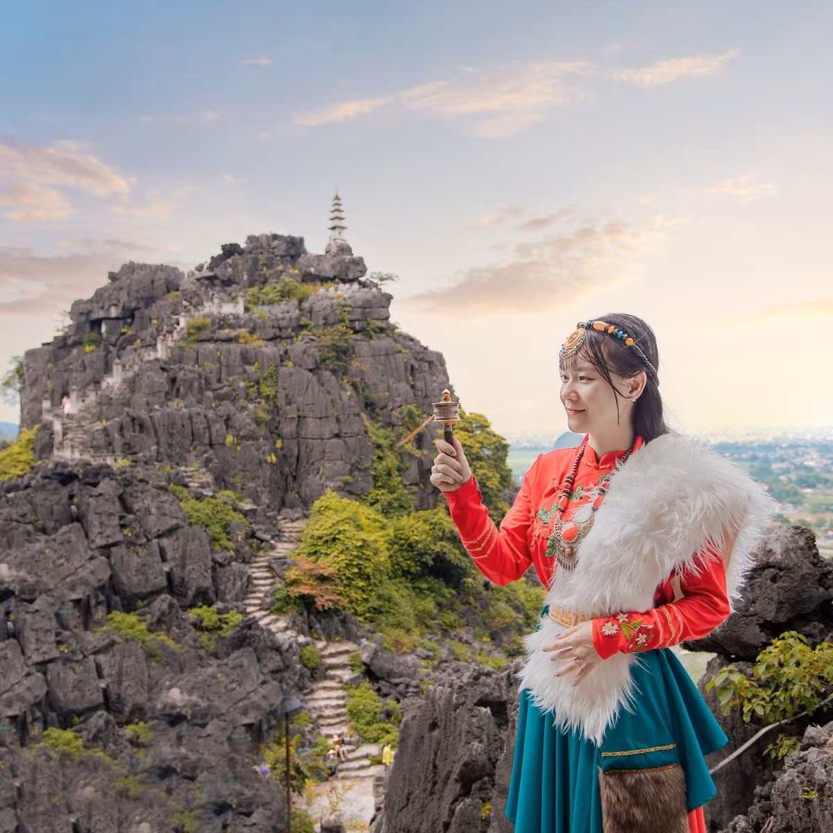 Trên các diễn đàn du lịch, mạng xã hội thì Hang Múa tiếp tục là điểm đến được nhiều người lựa chọn cho dịp mùa Thu này. Ảnh: Phạm An