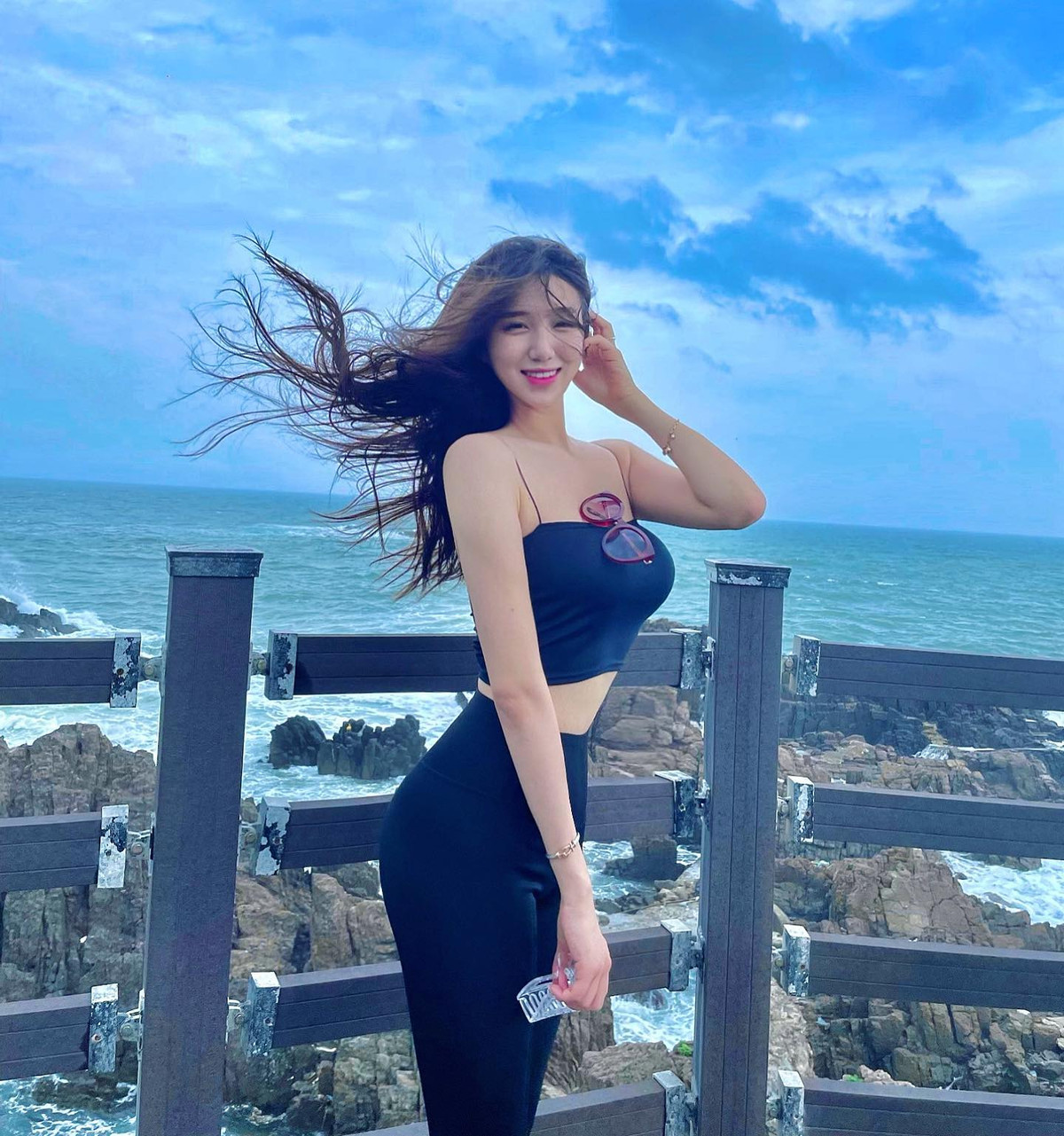 Kim Hyun Young cũng mở kênh YouTube cá nhân với hàng nghìn người theo dõi.