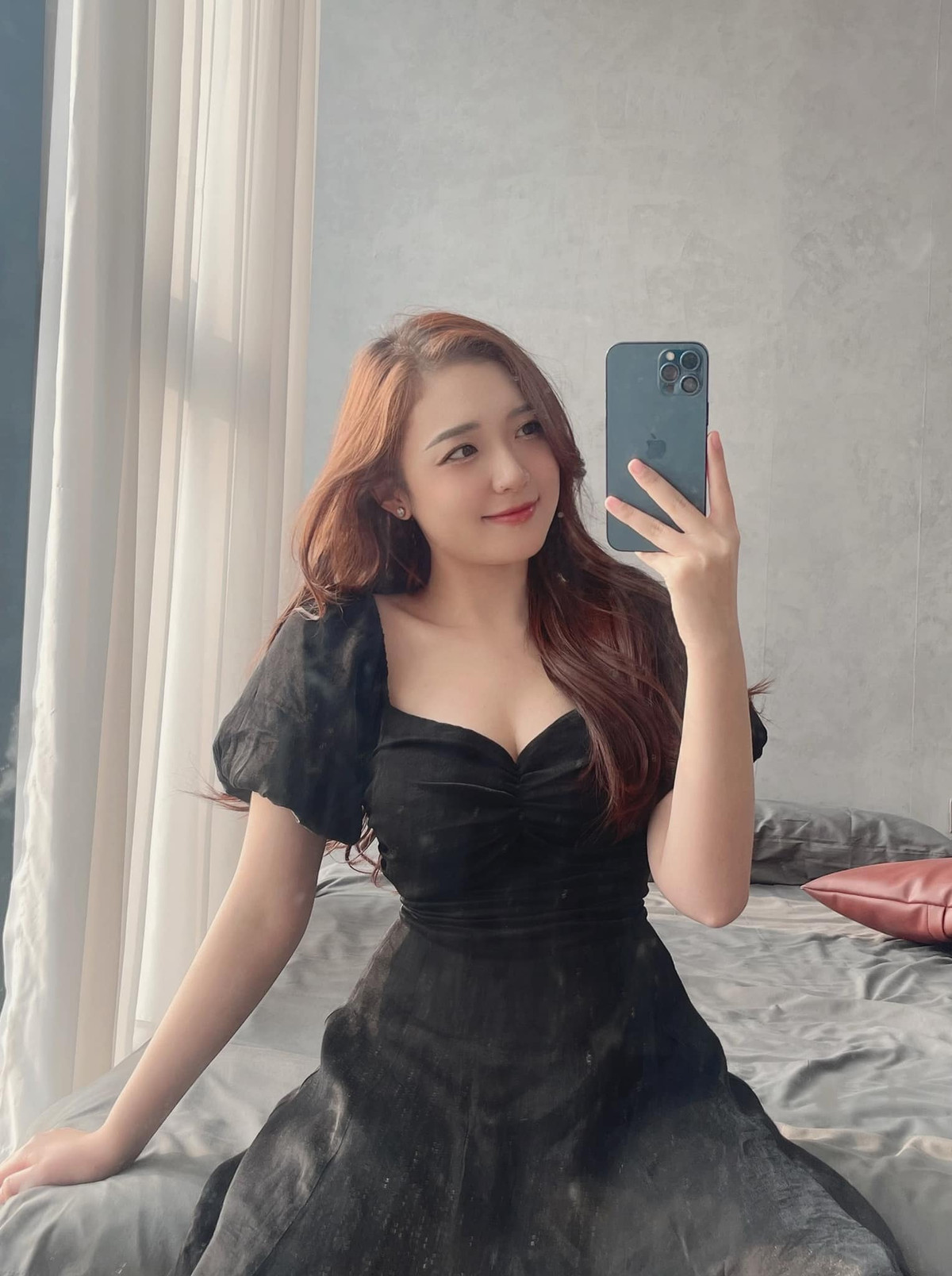 Không thể phủ nhận, vẻ ngoài khả ái cũng là một trong những yếu tố thu hút công chúng của nữ MC Phương Thảo.