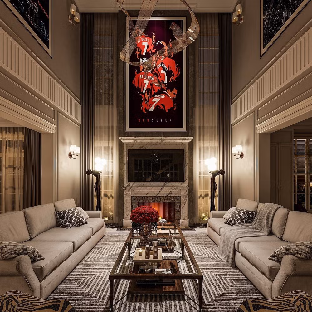 Tư gia của nam bình luận viên VTV nổi bật với tông xám, trắng làm chủ đạo, được thiết kế đúng chuẩn châu Âu. Ngay chính giữa phòng khách sẽ là hình ảnh các cầu thủ ngôi sao của làng bóng đá thế giới như Cristiano Ronaldo hay David Beckham.