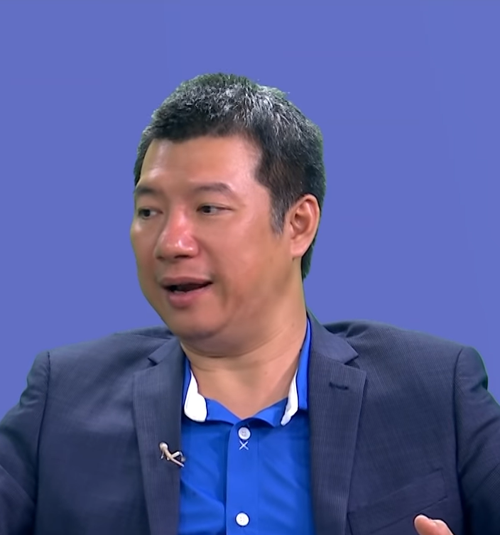 Ở phần bình luận bài đăng, rất nhiều fans cứng của MU trầm trồ. Họ còn đùa vui nhìn căn hộ này họ cứ ngỡ là phòng truyền thống của "Quỷ Đỏ" vậy.