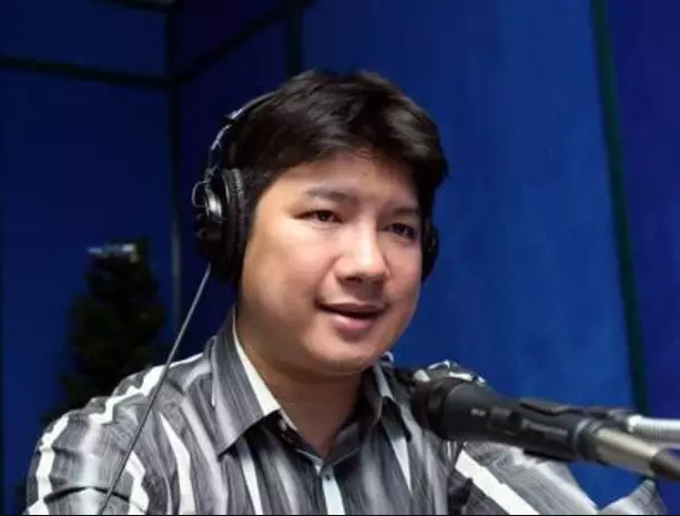 Đối với những người hâm mộ bóng đá, có lẽ không ai là không biết đến nam bình luận viên Quang Huy.