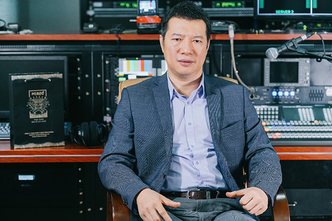 Bình luận viên Quang Huy sở hữu chất giọng ấm, đầy hào hứng cùng vốn kiến thức sâu rộng nên mỗi lần bình luận một trận đấu bóng đá đều gây ấn tượng tốt cho người xem.