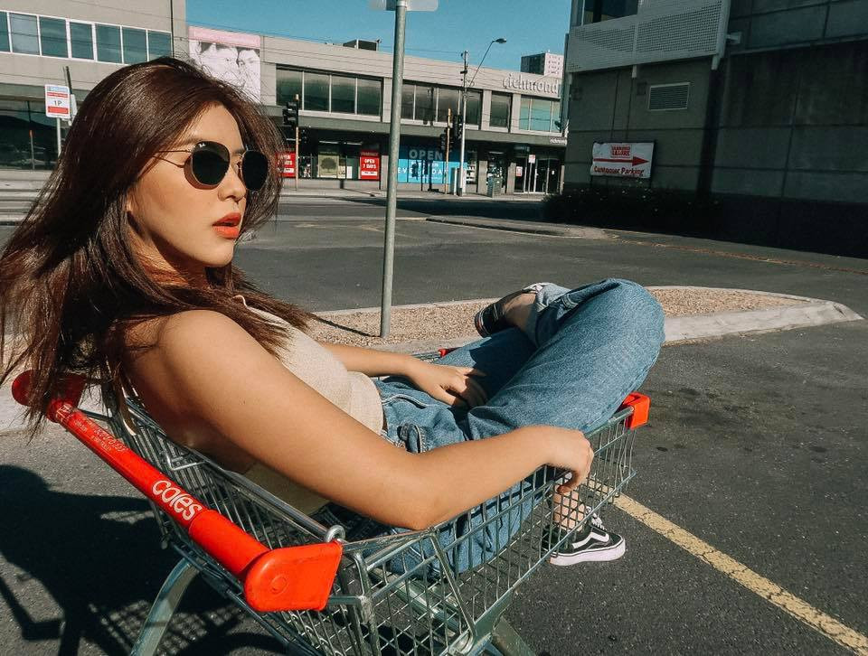 Tại The Face Vietnam 2017, hot girl lai này được chú ý từ vòng casting nhờ cái tên khác biệt và nhan sắc nổi bật.