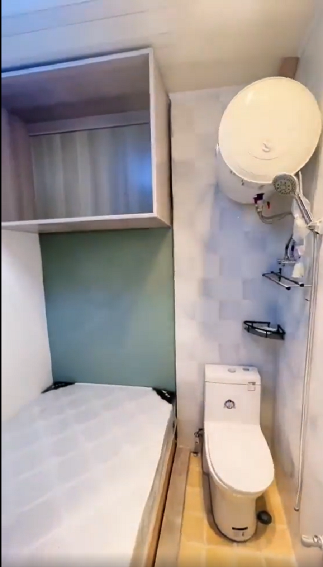 Không có phòng ngủ thì bạn có thể ngủ luôn ở phòng khách, chẳng sao cả, nhưng nếu không có nhà vệ sinh thì chắc là ai cũng phải lo sốt vó lên ngay.