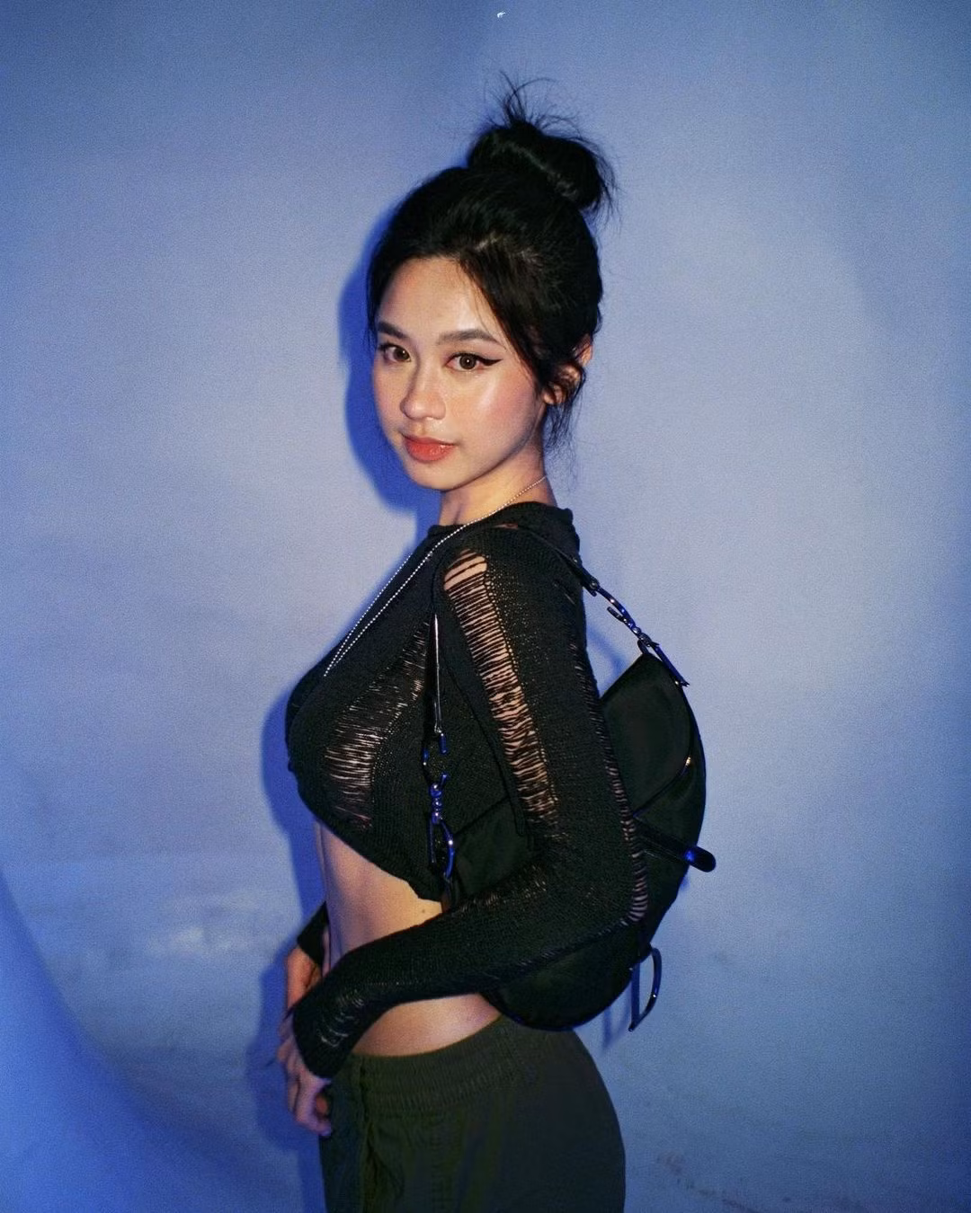 Về chuyện tình cảm, Hàn Hằng đang có tình yêu đẹp bên Huyme. Nhưng có một thời gian, cả 2 không đăng ảnh chụp chung, ai cũng nghĩ họ chia tay, tuy nhiên, tất cả chỉ là tin đồn. Ảnh: FBNV