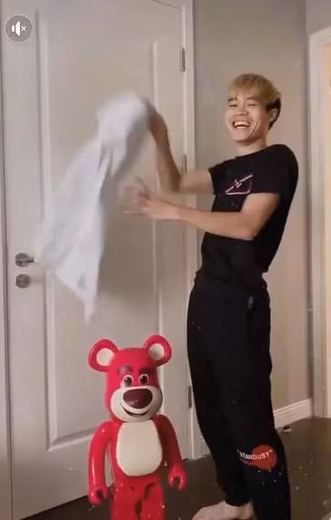 Theo đó, dù căn nhà của tiền đạo Văn Toàn chưa hoàn thiện song chỉ cần nhìn ảnh cũng thấy sự khang trang của ngôi nhà sau khi xây xong.