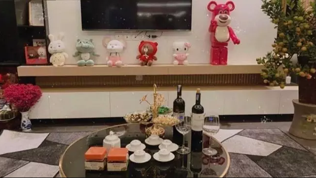 Ngoài "túp lều tranh" Văn Toàn đang cho xây dựng, được biết chàng cầu thủ này còn có một căn chung cư ở quận Hoàng Mai, Hà Nội.