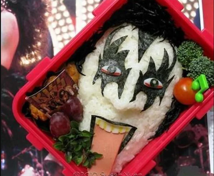 Các anh chồng chỉ cần nhìn vào suất cơm bento vợ chuẩn bị cũng đủ "ngã ngửa" và hiểu được hôm nay bà xã đang vui hay buồn. Ảnh: Tổng hợp