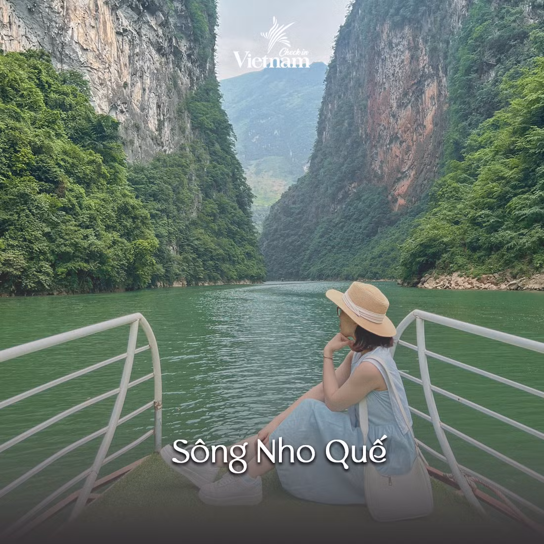 Tìm kiếm điểm check in ở Hà Giang mà bỏ qua sông Nho Quế và hẻm Tu Sản thì đúng là một điều thiếu sót lớn. Cảm giác đi thuyền ngắm nhìn dòng sông thơ mộng, bỏ hết tất cả bộn bề và hòa mình và không gian thanh bình ở đây chắc chắn sẽ là một trong những trải nghiệm khó quên khi đến thăm Hà Giang.