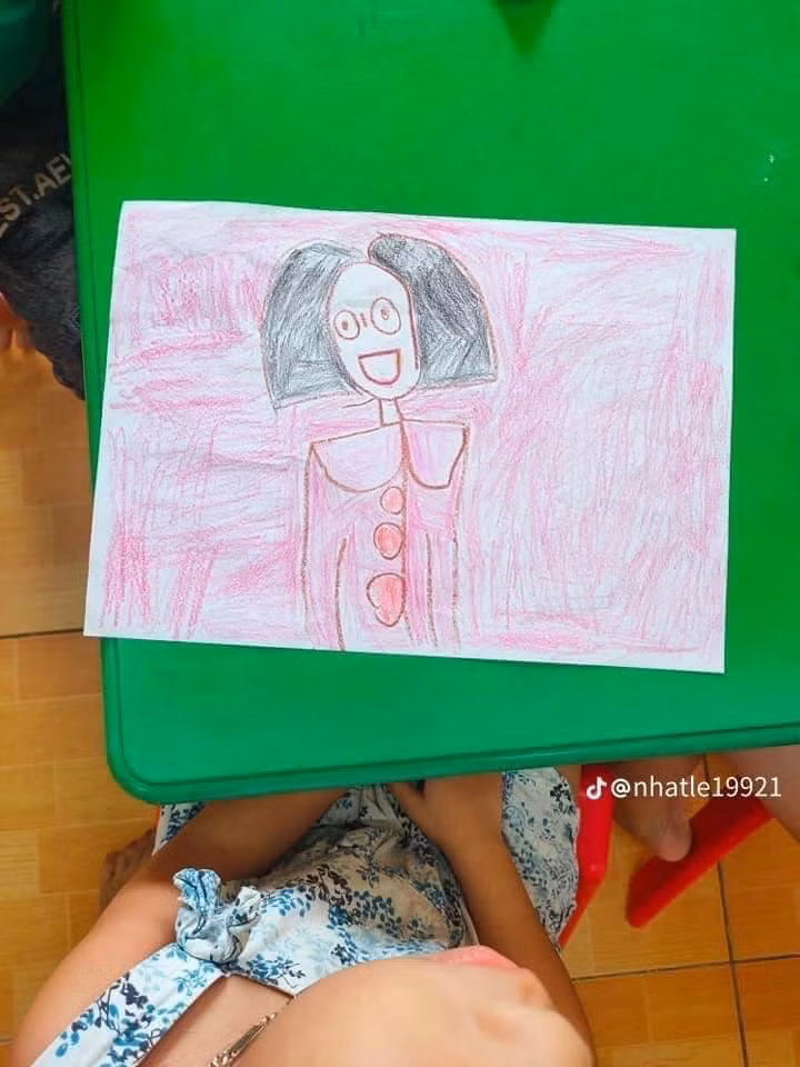 Loạt bức tranh thảm họa này sau khi đăng tải lên MXH đã thu hút sự chú ý của cư dân mạng.