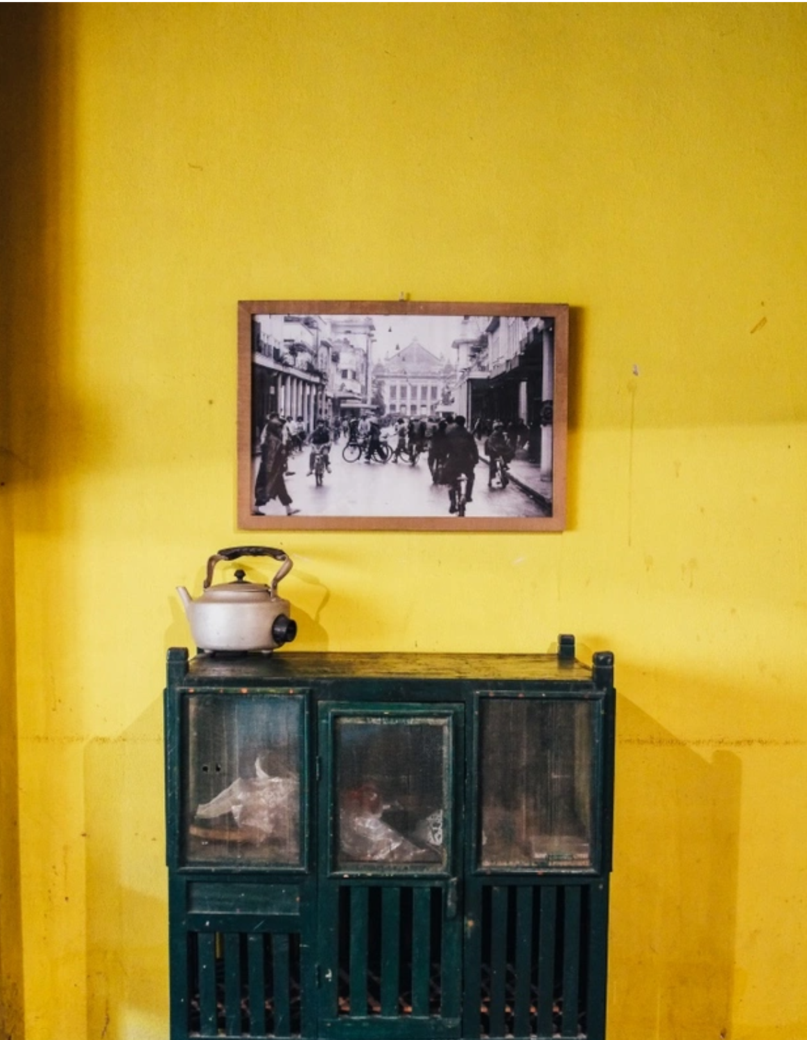 Tất cả đồ vật trông có vẻ đơn giản, nhưng lại mang nhiều hoài niệm nhớ nhung cho người xem. Địa chỉ: 46 An Dương, phường Yên Phụ, Tây Hồ. Ảnh: @MaiLan