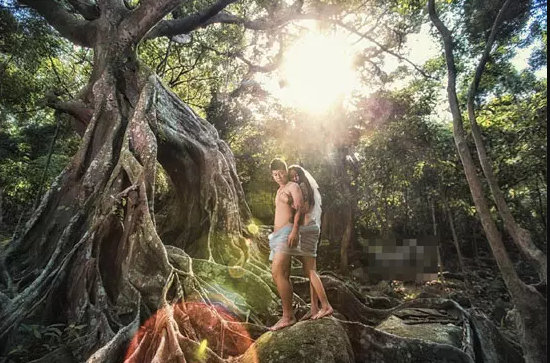 Tuy nhiên, 2 nhân vật chính khẳng định họ chỉ là người mẫu, chụp theo yêu cầu của studio.