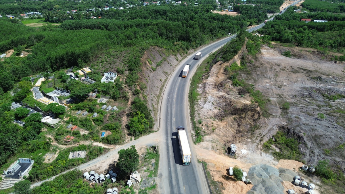 7 lý do chậm bàn giao mặt bằng cho cao tốc Hòa Liên - Túy Loan - Hình 2 7 ly do cham ban giao mat bang cho cao toc Hoa Lien - Tuy Loan-Hinh-2