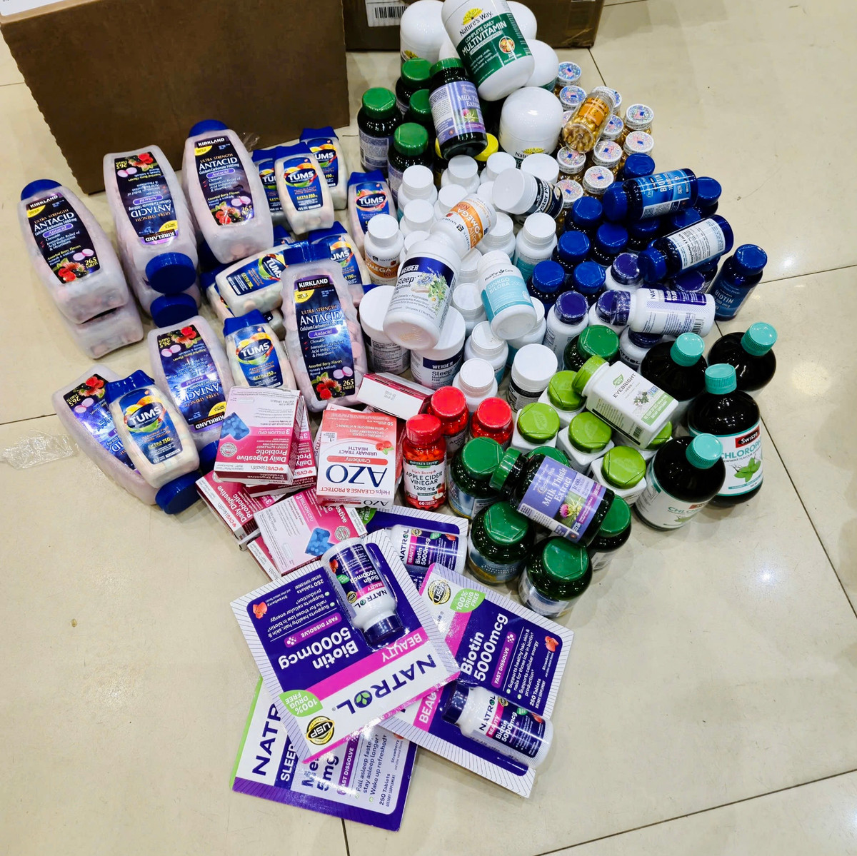 Đà Nẵng phát hiện nhiều hộ kinh doanh thực phẩm chức năng nhập lậu - Hình 2 Da Nang phat hien nhieu ho kinh doanh thuc pham chuc nang nhap lau-Hinh-2