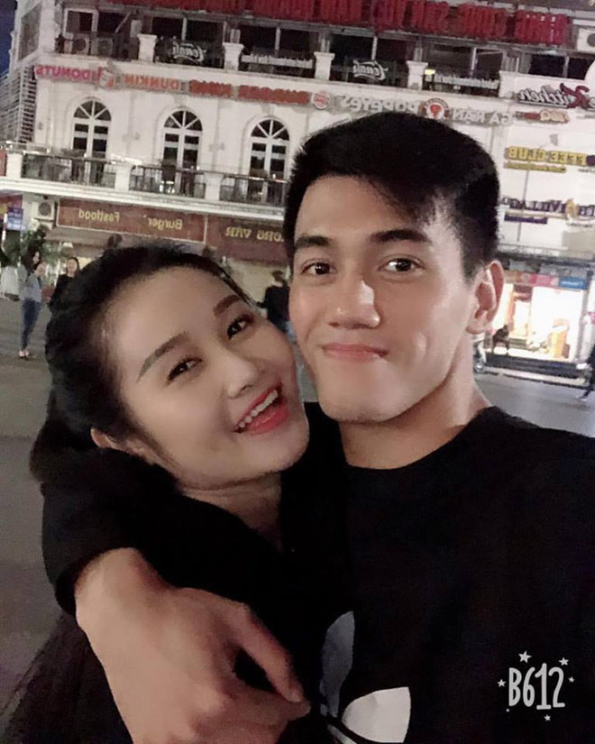 Ngọc Quyên (SN 1995) từng là sinh viên của trường ĐH Sân khấu Điện ảnh, hiện đang là giáo viên dạy múa tại Nghệ An. Cô nàng được đánh giá là sở hữu nhan sắc xinh đẹp, thân hình nóng bỏng.