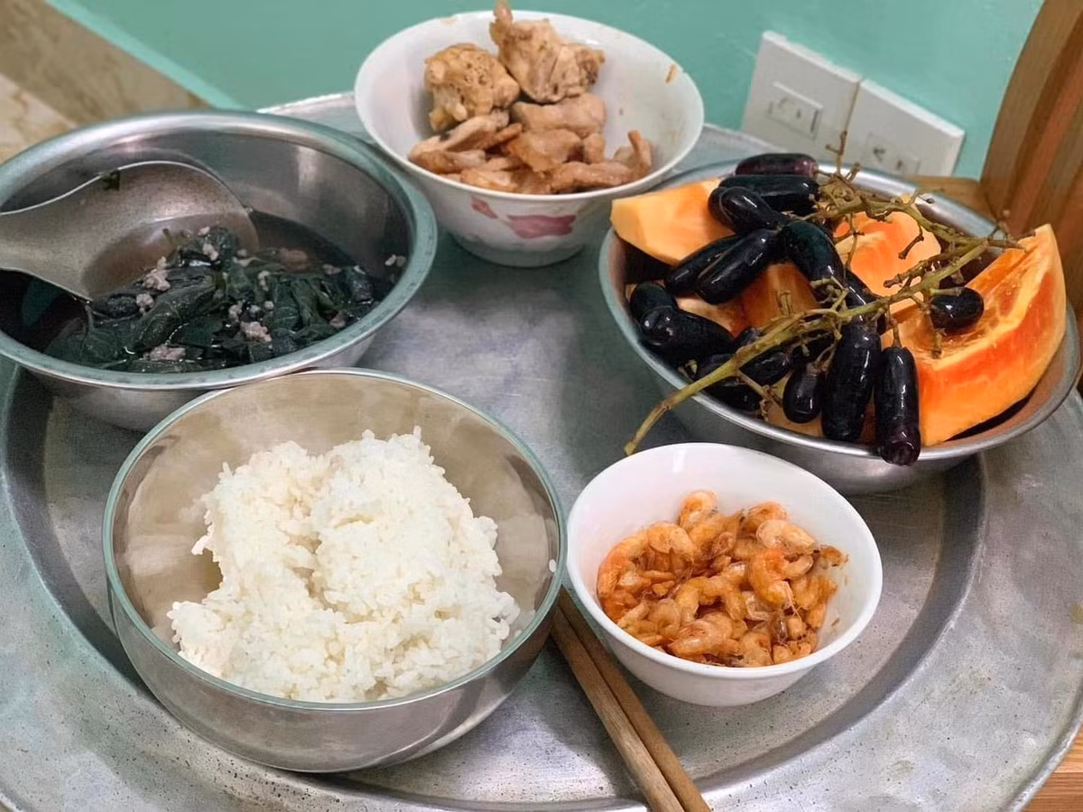 Những món ăn không quá cầu kỳ nhưng đầy đủ dinh dưỡng cho người mới sinh