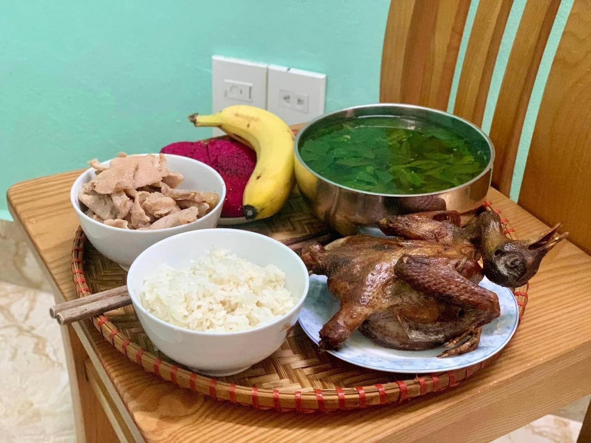 Có một ông chồng quan tâm thế này, chắc hẳn chị em sẽ rất hạnh phúc