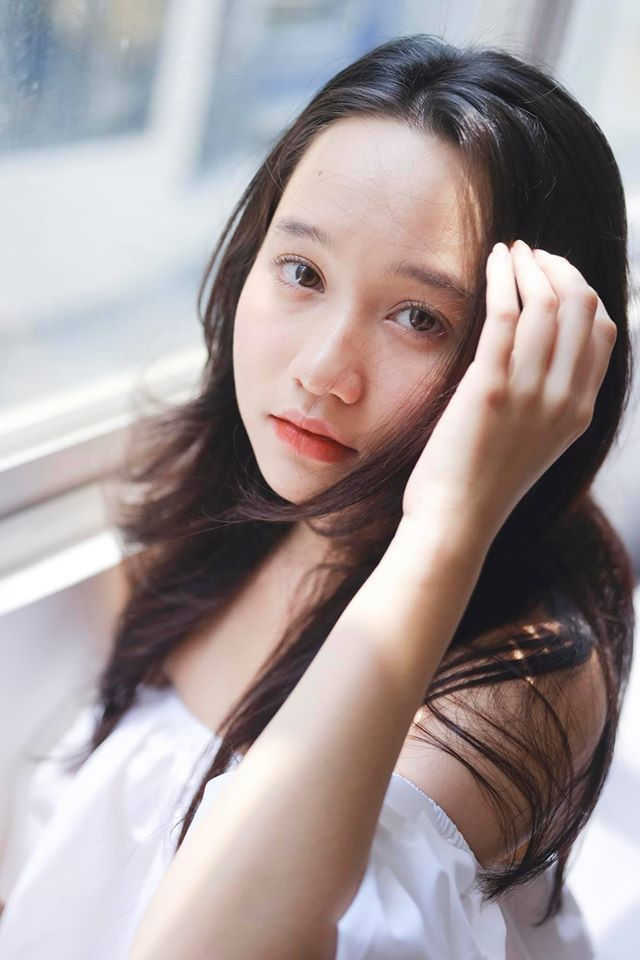 Mặc dù chỉ mới nổi tiếng gần đây từ phim Mắt biếc, trang cá nhân của hot girl Trúc Anh đã cán mốc hơn 300 ngàn người theo dõi.