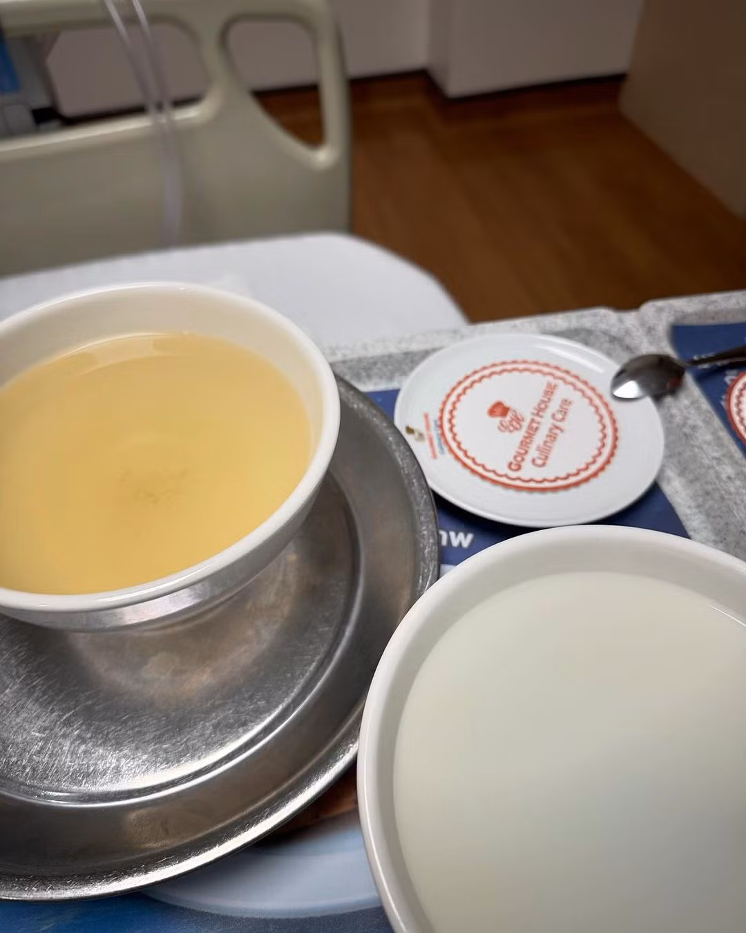 Sau khi phẫu thuật, Parvinee đã cập nhật tình trạng của mình cho người theo dõi. Dù vẫn chưa hoàn toàn bình phục và phải ăn những thức ăn nhẹ nhàng như cháo, cô nàng vẫn viết những dòng chia sẻ với tinh thần lạc quan để trấn an những người yêu quý cô.