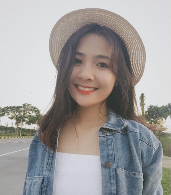 Trang cá nhân của Giang hiện có hơn 21.000 lượt theo dõi. Mỗi bức ảnh cô gái này đăng tải đều nhận được sự quan tâm của CĐM.