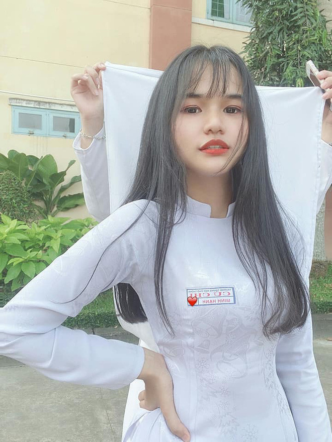 Hiện tại, Hạnh cho biết cô nàng rất hài lòng với cuộc sống của mình.