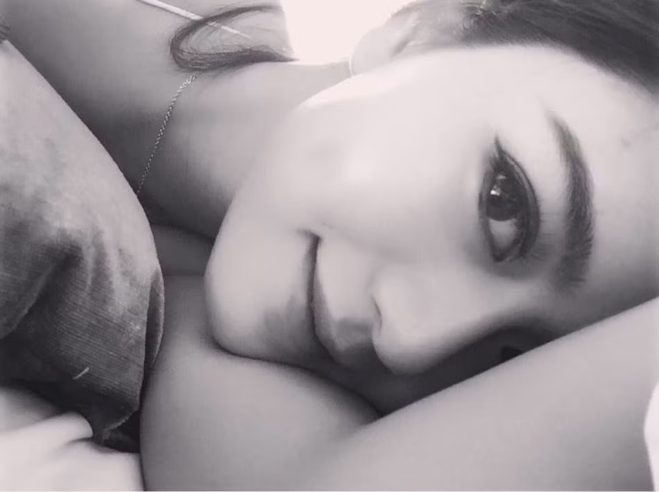 Xem thêm một số hình ảnh khác của nàng hoa khôi du lịch Uyển Trữ.