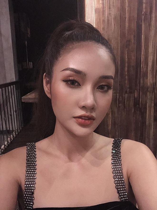 Tình cũ Yến Xuân được đánh giá là có bạn gái xứng đôi vừa lứa, vừa xinh đẹp lại tài giỏi.