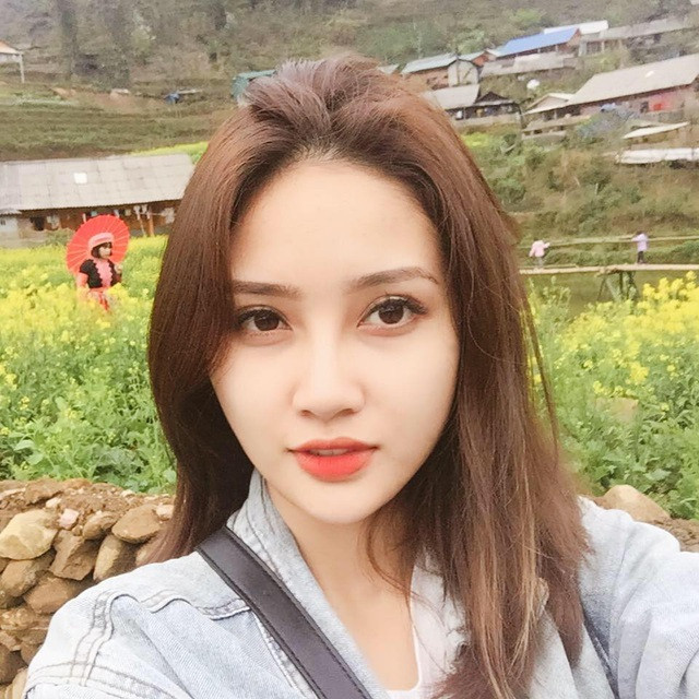 Bạn gái Phan Văn Biểu được đánh giá là sở hữu nhan sắc nổi bật với đôi mắt to tròn, khuôn mặt V-line.