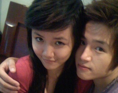 "Dân chơi" Hà Thành từng có thời gian dài hẹn hò với ca sĩ Phương Ly, cũng là một hot girl có tiếng cách đây 10 năm. Năm 2009, Duy Random góp mặt trong bộ phim "Bộ tứ 10A8" rồi "biến mất" đến tận giờ.