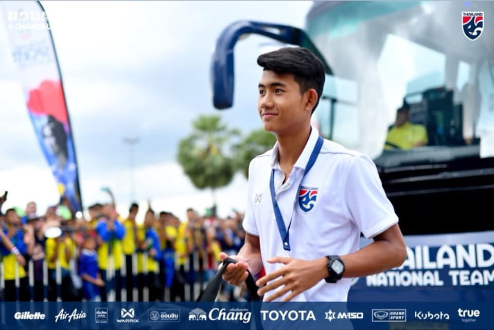 Tháng 5/2018, Suphanat là cầu thủ trẻ nhất ghi bàn tại Thai League 1 bằng có 2 bàn thắng vào lưới Air Force United, khi đó anh mới 15 tuổi.