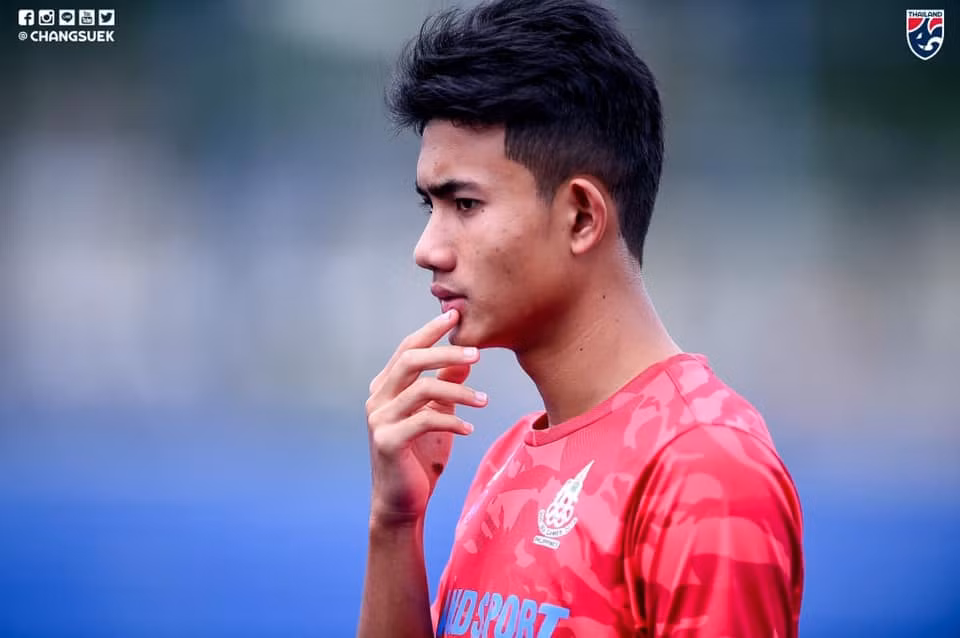 Việt Nam và Thái Lan là đối thủ cạnh tranh gay gắt dù ở bất kỳ giải đấu nào, SEA Games 2019 lần này cũng không phải ngoại lệ. Thời gian gần đây, bóng đá Việt Nam có thành tích vượt trội hơn hẳn. Thế nhưng, Suphanat vẫn có phát biểu vô cùng tự tin trước trận gặp U22 Việt Nam.