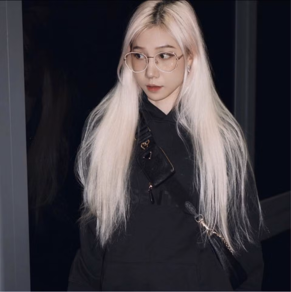 Tuy nhiên chính phong cách chơi game mạnh mẽ và giọng nói cuốn hút đã giúp Alicia Meow thu về nhiều lượt xem mỗi buổi stream.