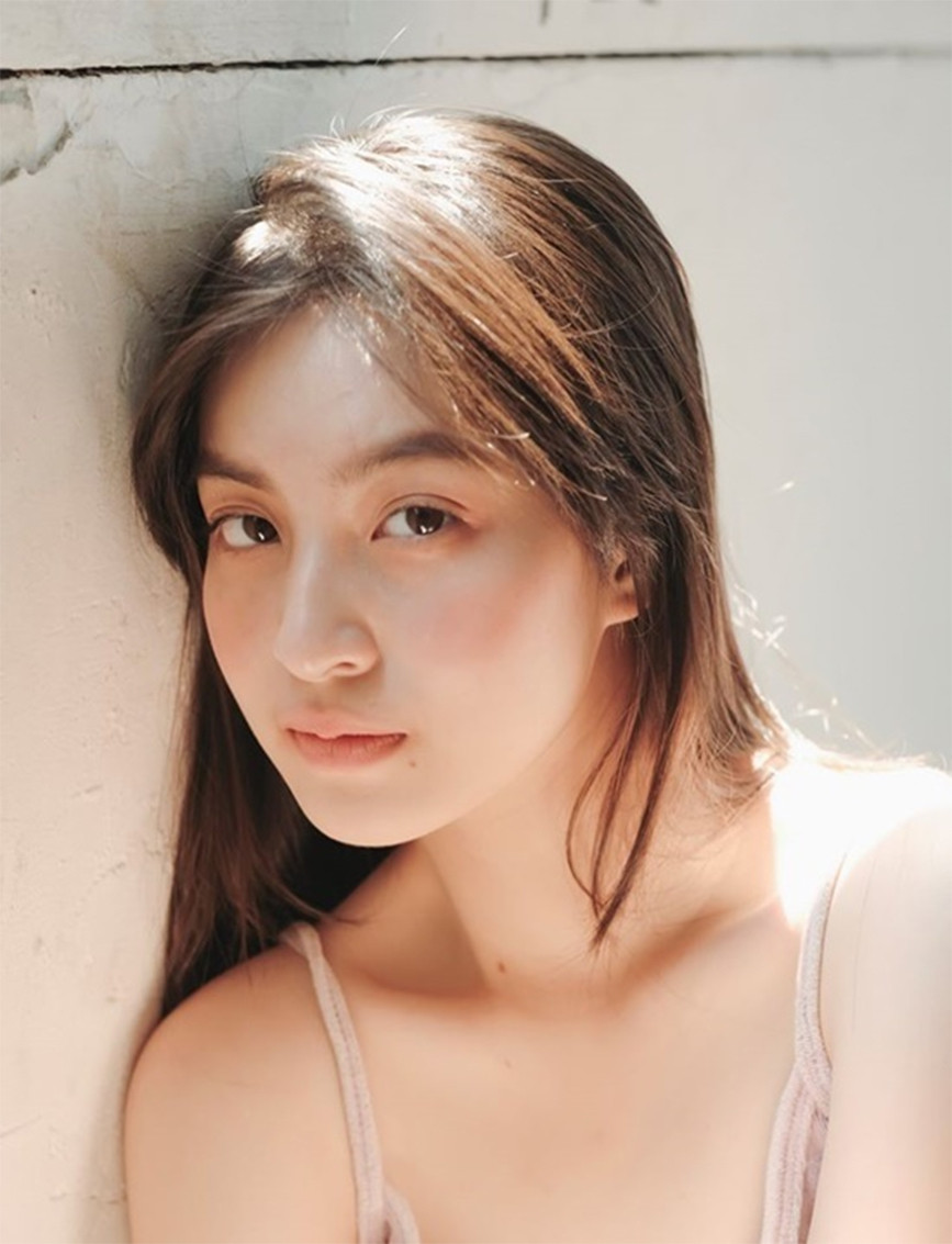 Nguyễn Lâm Thảo Tâm được biết đến từ vai diễn Hồng trong phim Mắt biếc. Khán giả ấn tượng khi cô nàng có nét đẹp dịu dàng, nhất là đôi mắt có hồn và diễn xuất tự nhiên.