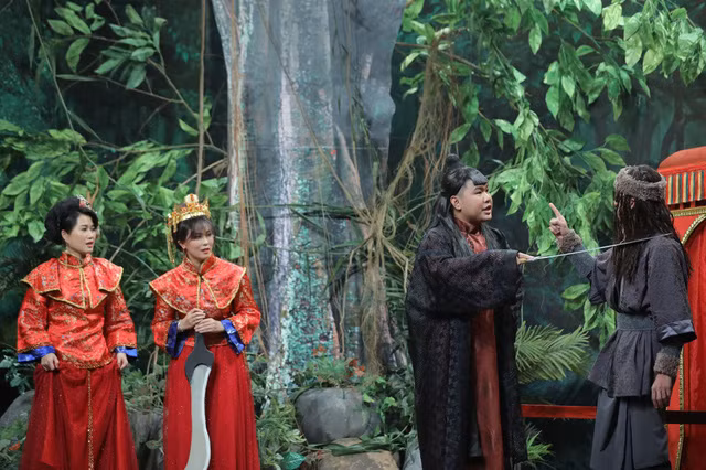 Trong chương trình này, Misthy vào vai là một cô nô tỳ cải trang công chúa để thế thân cho “công chúa” Lâm Vỹ Dạ đi gả cưới với hoàng tử nước láng giềng, Misthy sử dụng mọi khả năng của mình để có thể lấn át Lâm Vỹ Dạ và từ đó tạo ra tiếng cười cho khán giả.