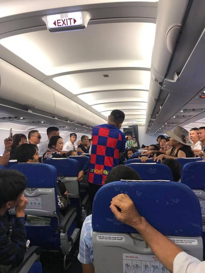 “Bac si” cuu nu hanh khach co giat tren may bay Bamboo duoc khen ngoi-Hinh-3