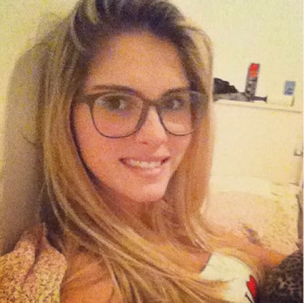 Với thân hình bốc lửa, khuôn mặt khả ái và việc chịu cởi sạch sành sanh, sự nghiệp của Barbara thăng tiến chóng mặt.