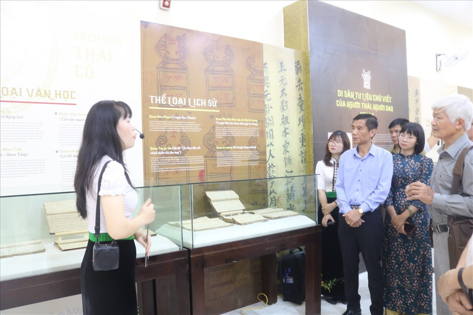 Bảo tàng Hà Nội là công trình kiến trúc độc đáo nằm gần Trung tâm Hội nghị Quốc gia. Nơi đây là một trong những bảo tàng ở Hà Nội thu hút nhiều du khách ghé thăm nhất.