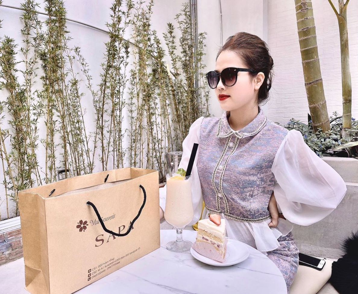 Tháng 12/2019, nhiều thông tin cho rằng Huyền My hiện đang là bạn gái Quang Hải. Cô sinh năm 1997, đến từ Nghệ An và hiện đang là chủ một spa tại Hà Nội. Thông tin này xuất hiện do cả hai thường xuyên tương tác trên mạng xã hội là câu trả lời úp mở của hot girl khi được hỏi về chuyện hẹn hò với cầu thủ quê Đông Anh.