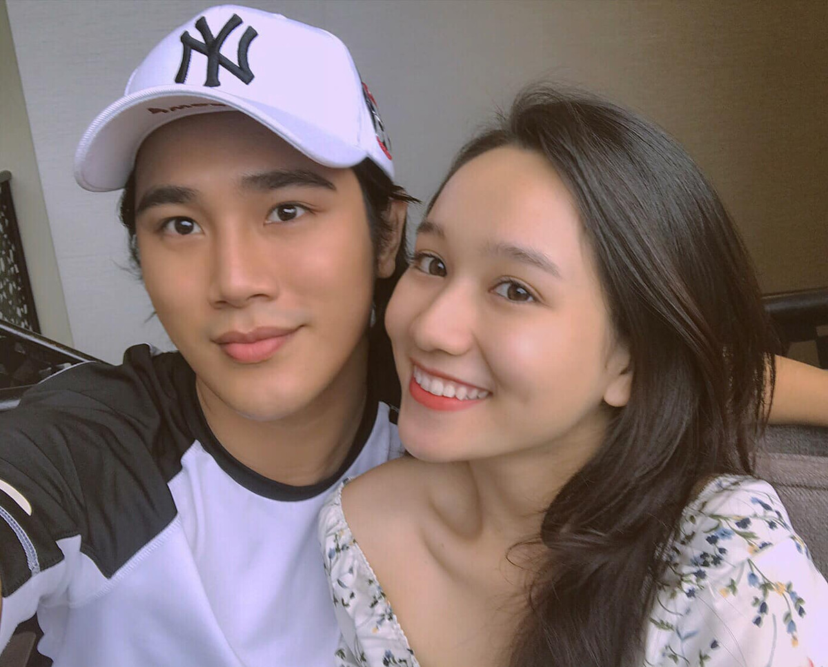 Ban đầu, theo như Trần Phong (vai Dũng) tiết lộ anh được đạo diễn Victor Vũ nhắm cho vai Ngạn, thậm chí tại buổi casting thử anh đã làm rất tốt vai nam chính hiền lành. Thế nhưng, do gương mặt có nét sở khanh, đểu mà không biết mình đểu khiến ekip quyết định anh sẽ nhận vai Dũng.